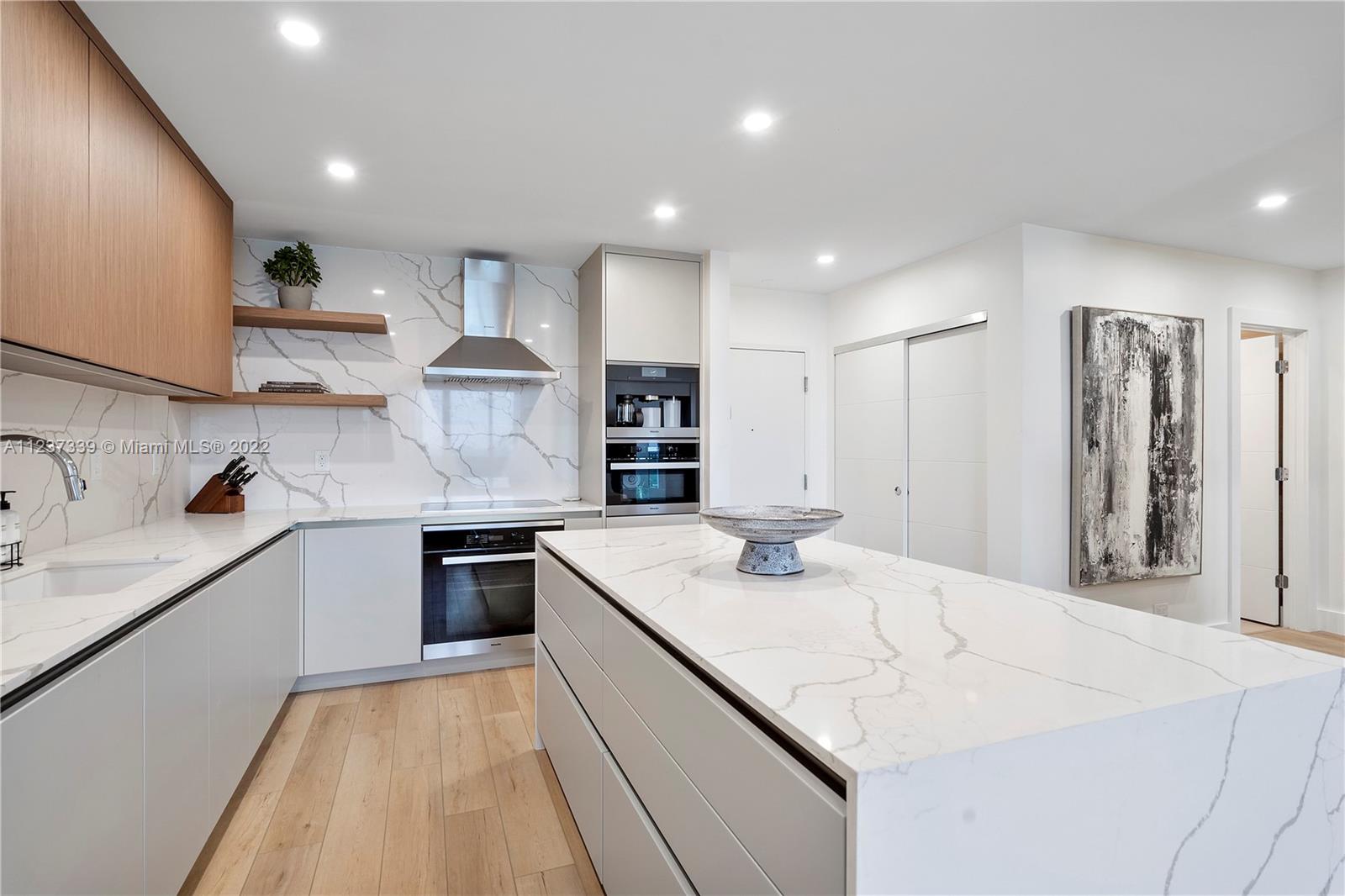 RONEY PALACE CONDO - Residential Lease