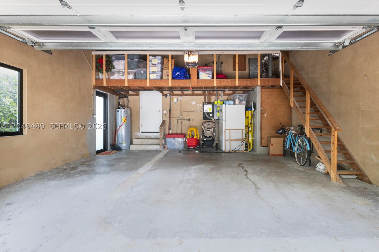 C GABLES RIVIERA SEC 12 - Residential Lease
