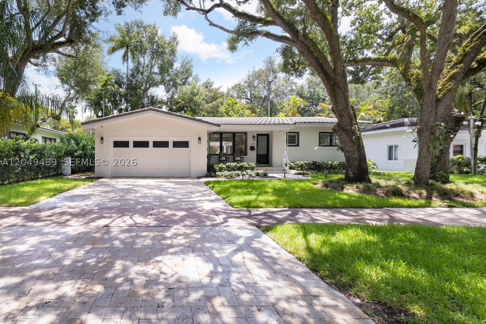 C GABLES RIVIERA SEC 12 - Residential Lease