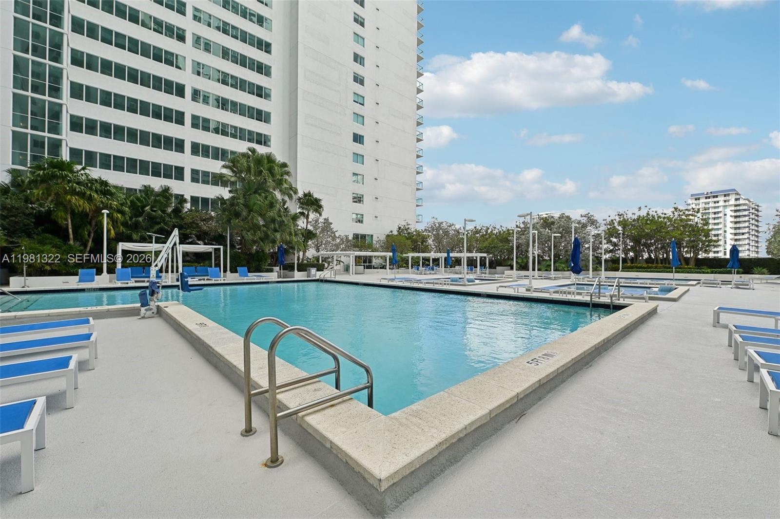 1800 CLUB CONDO - Residential