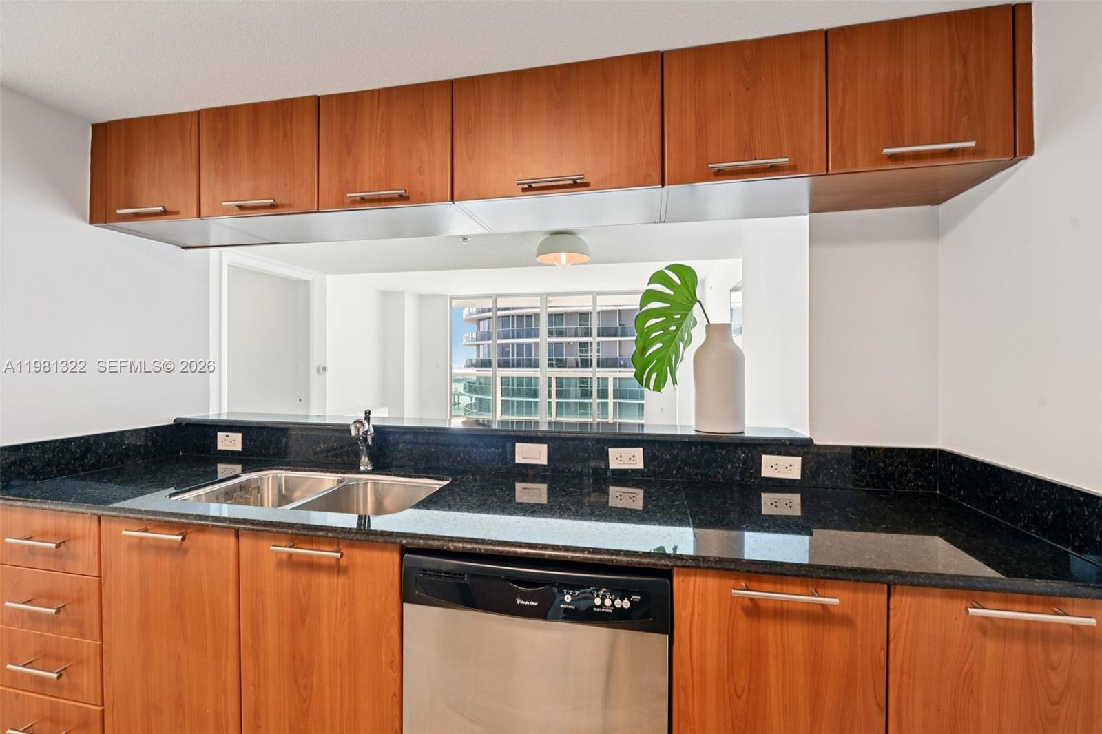1800 CLUB CONDO - Residential