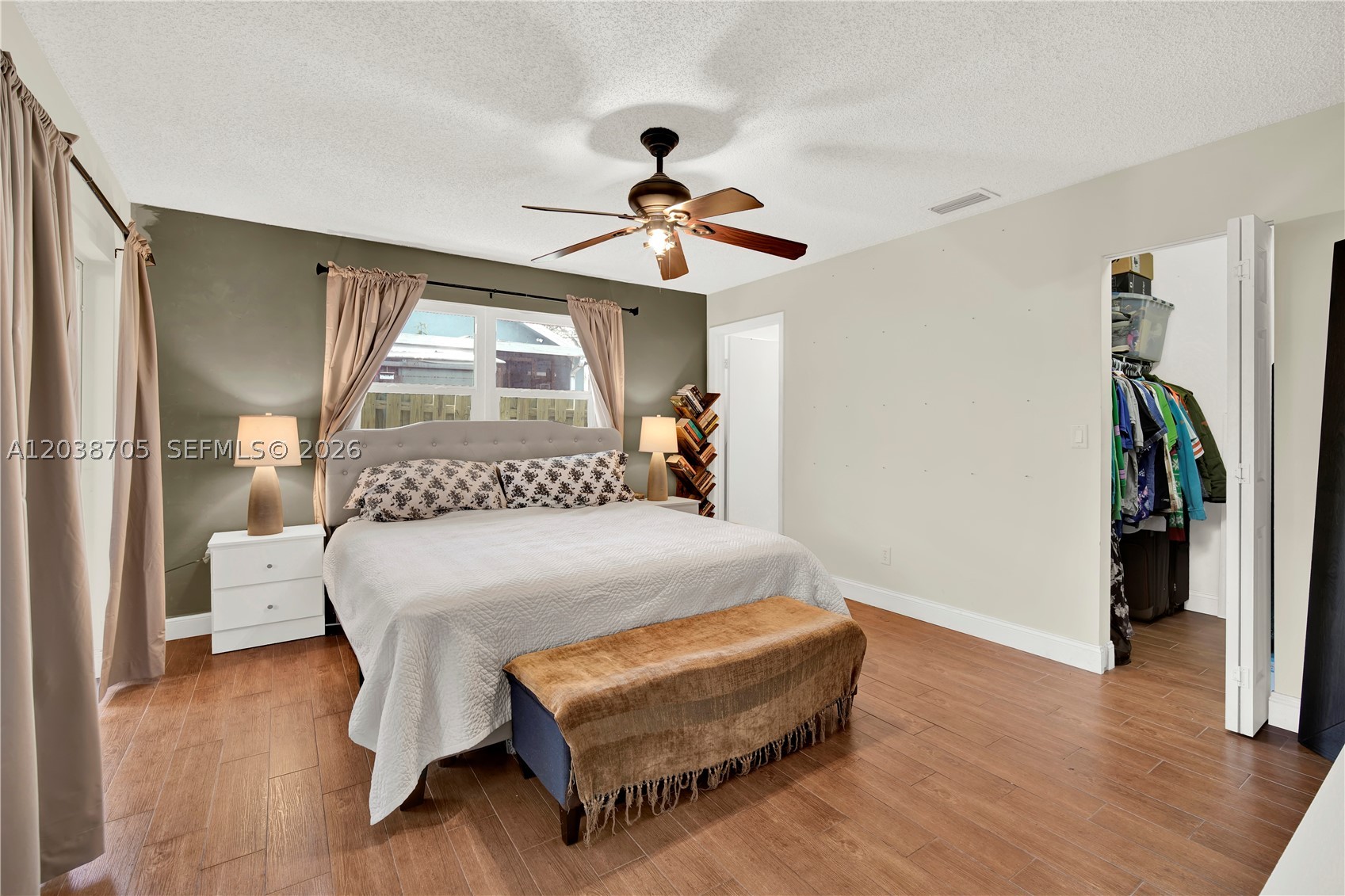 LAKES BY THE BAY SEC 6 - Residential