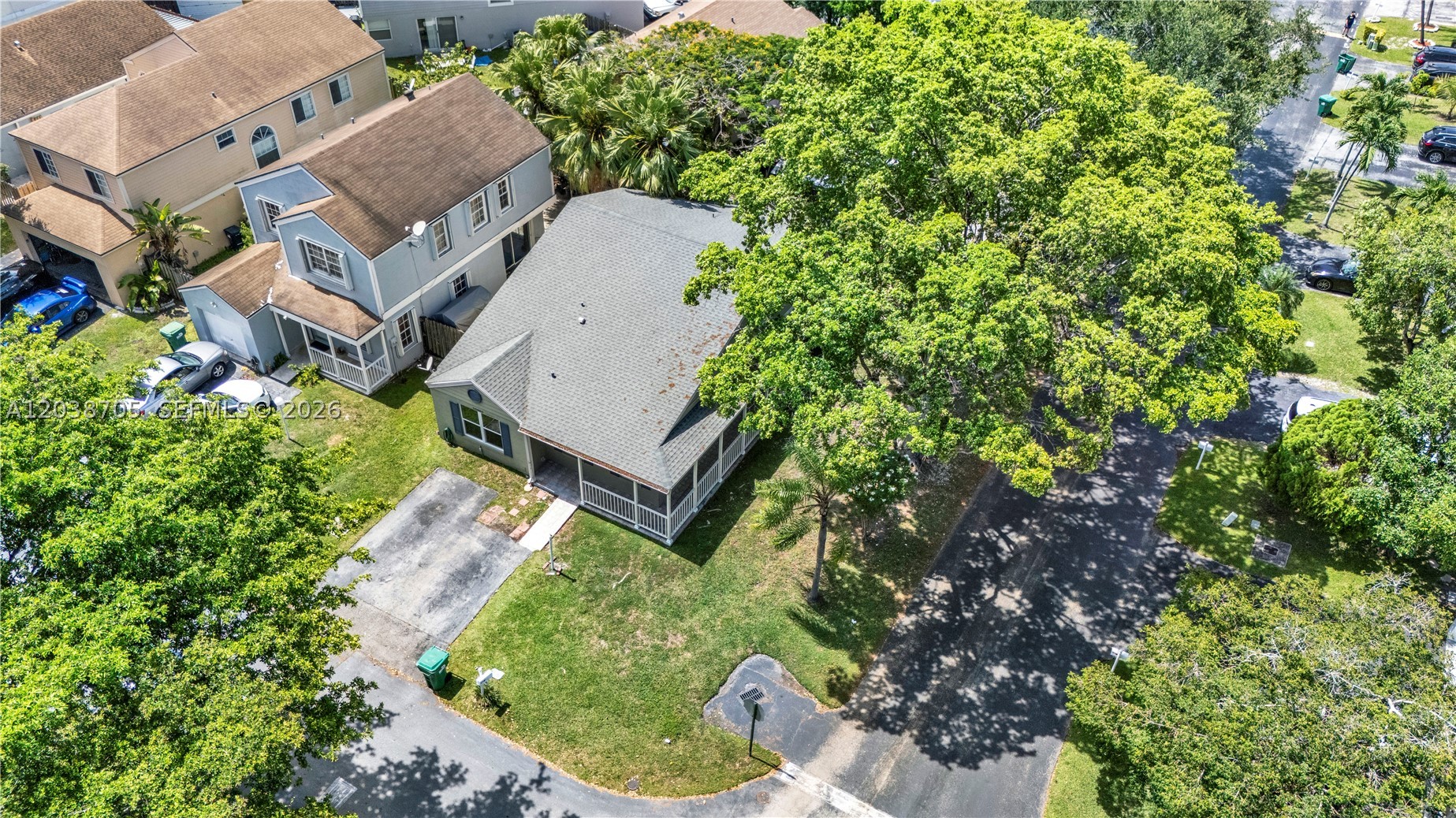 LAKES BY THE BAY SEC 6 - Residential