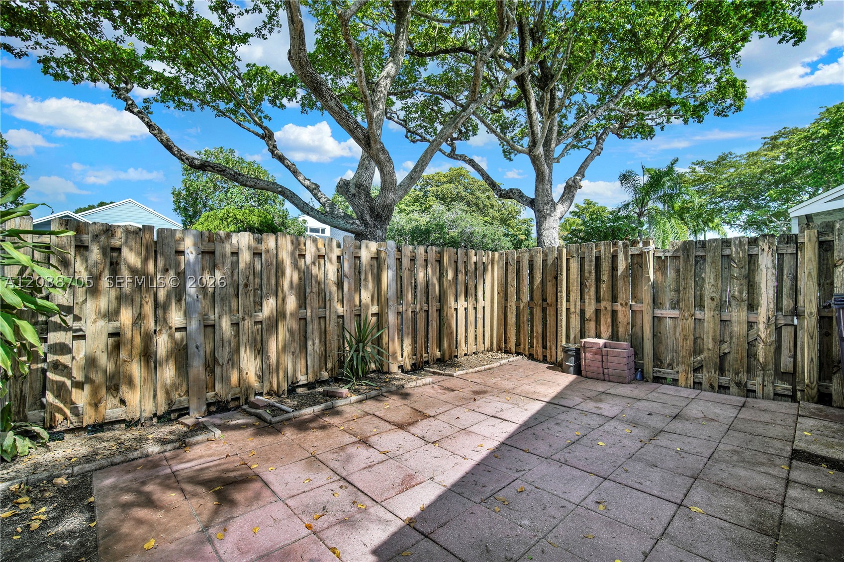 LAKES BY THE BAY SEC 6 - Residential
