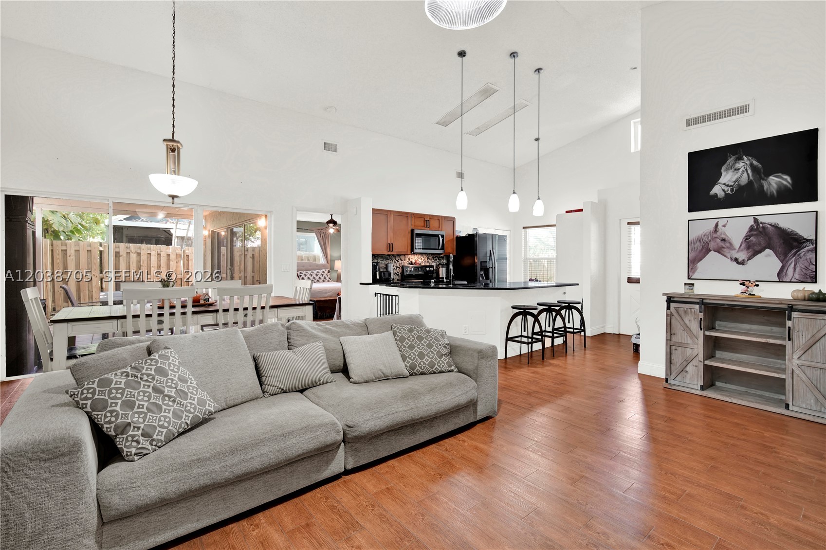 LAKES BY THE BAY SEC 6 - Residential