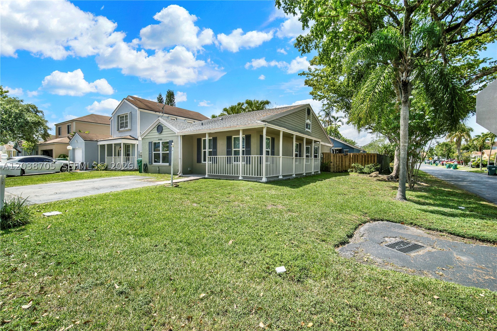 LAKES BY THE BAY SEC 6 - Residential