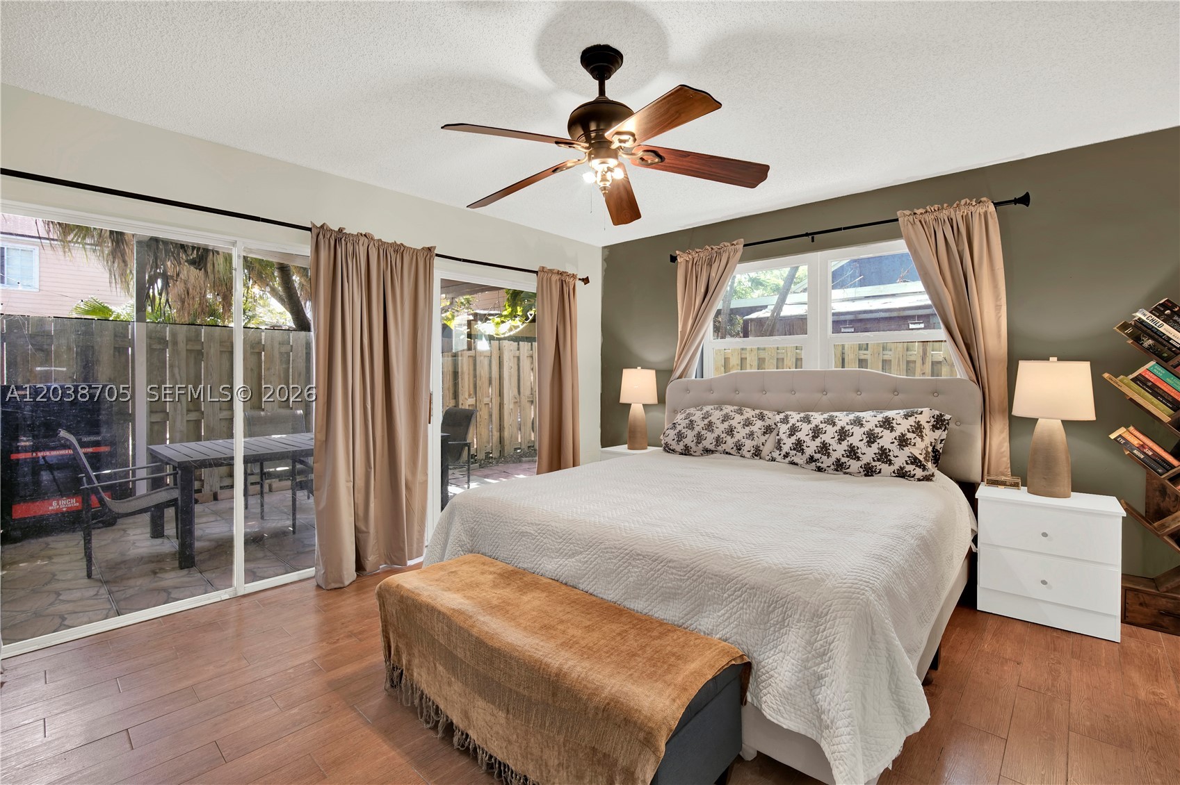LAKES BY THE BAY SEC 6 - Residential