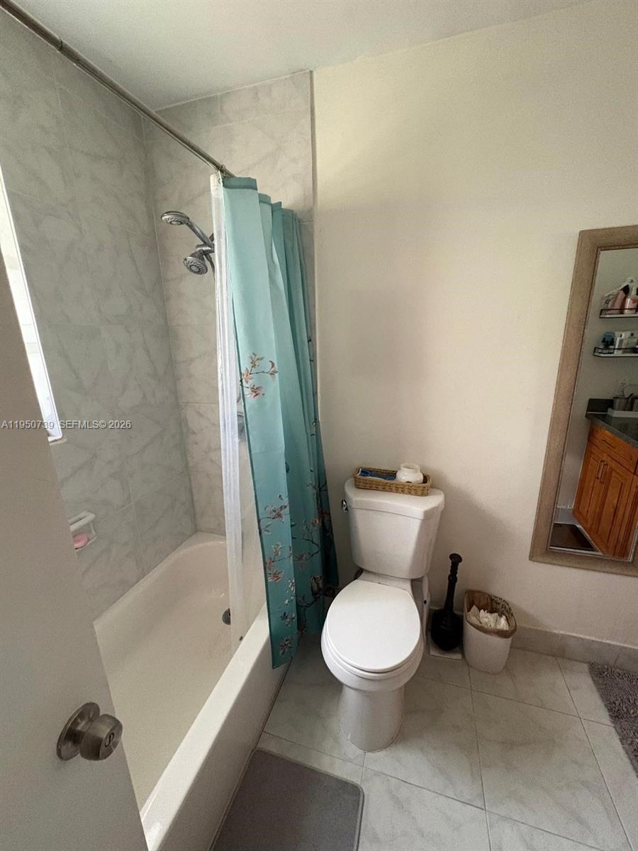 235 ANTILLA CONDO - Residential