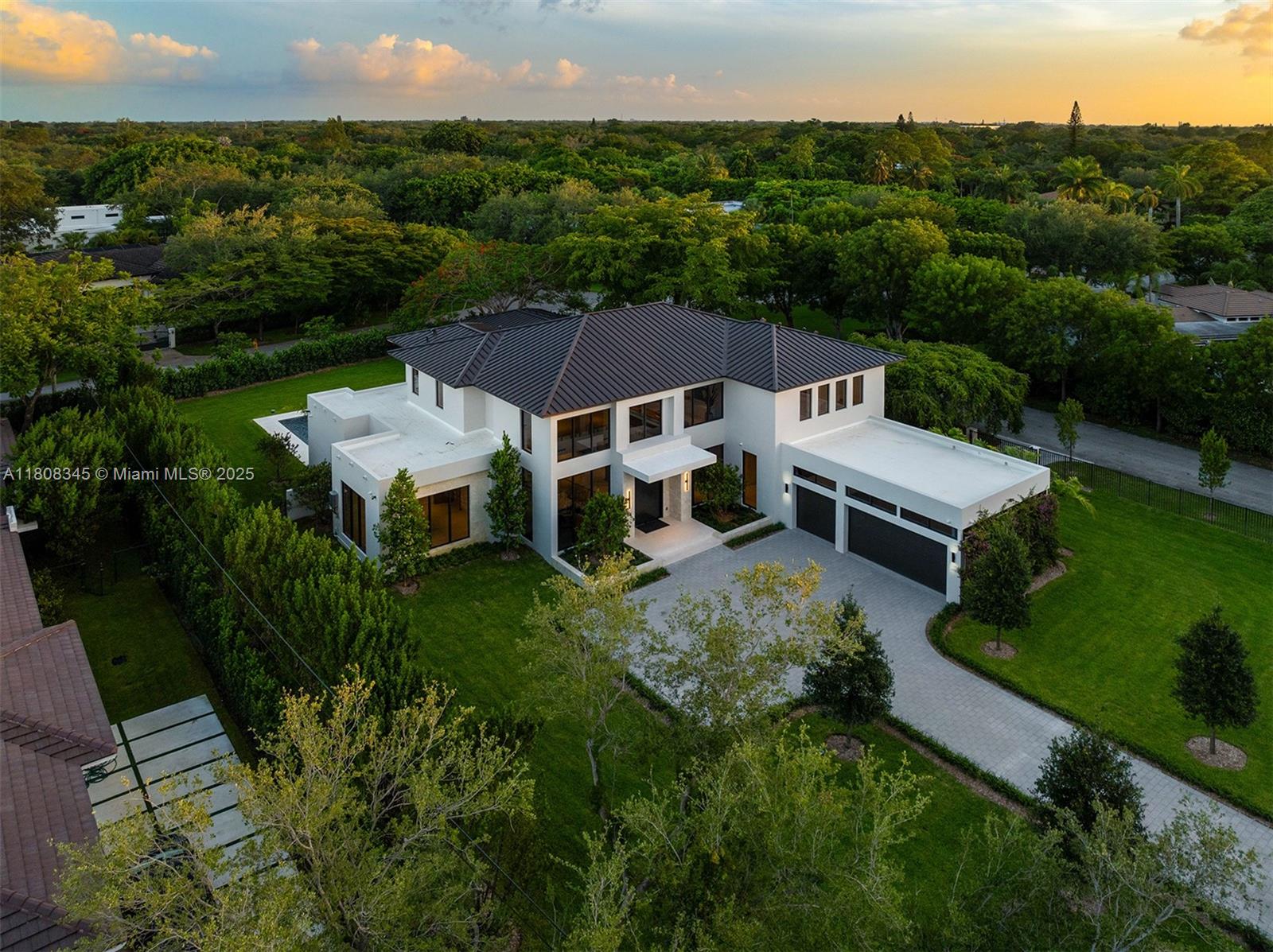 COLLINS ESTATES - Residential