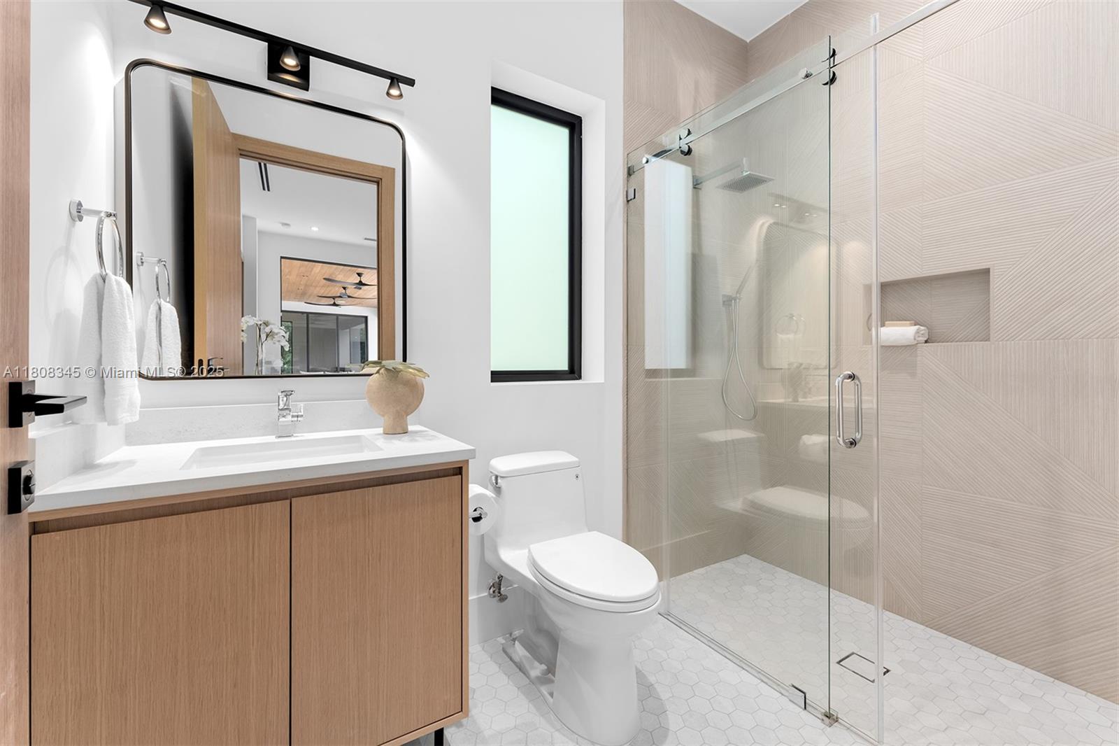 COLLINS ESTATES - Residential