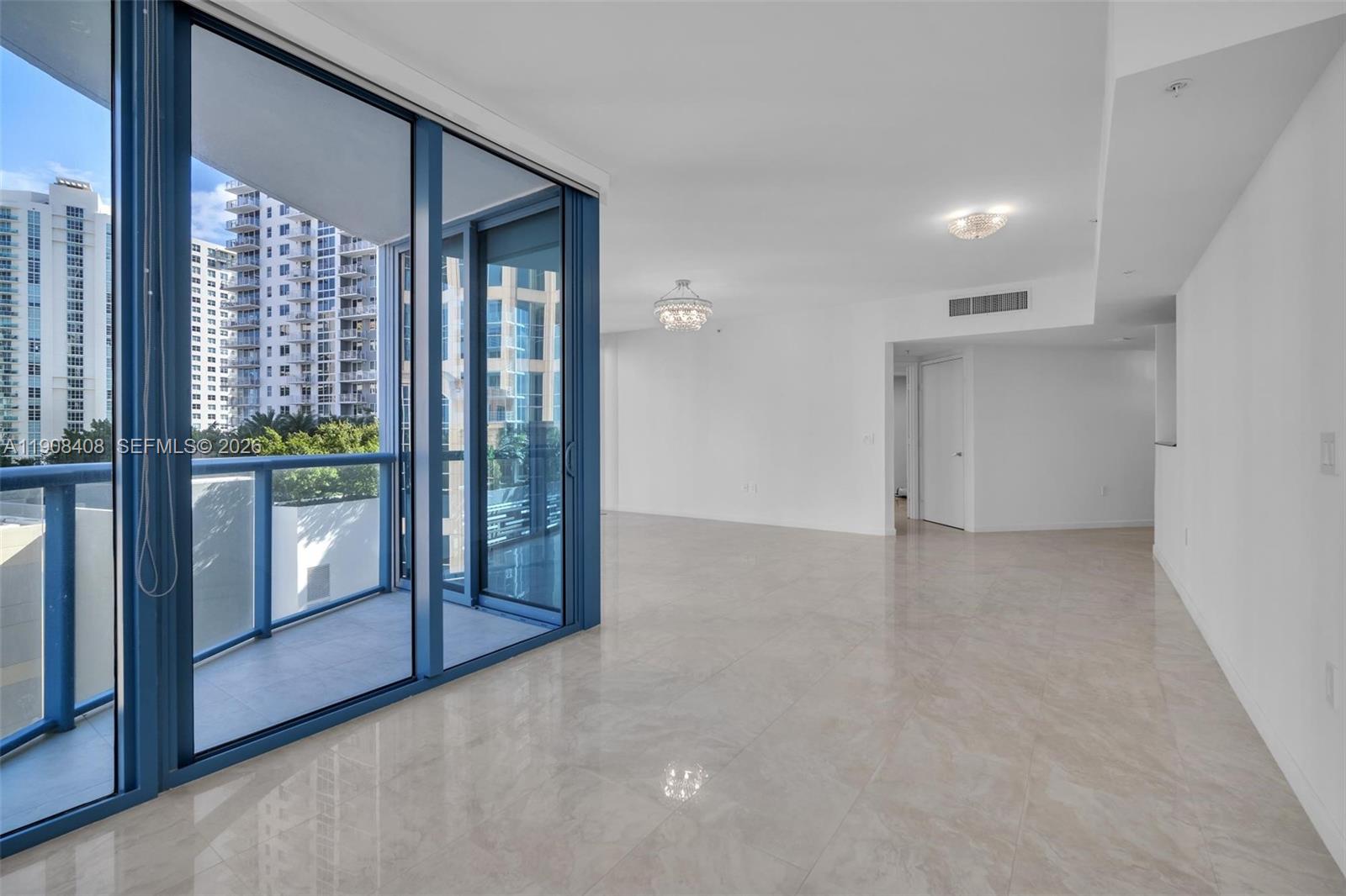 LAS OLAS RIVER HOUSE COND - Residential