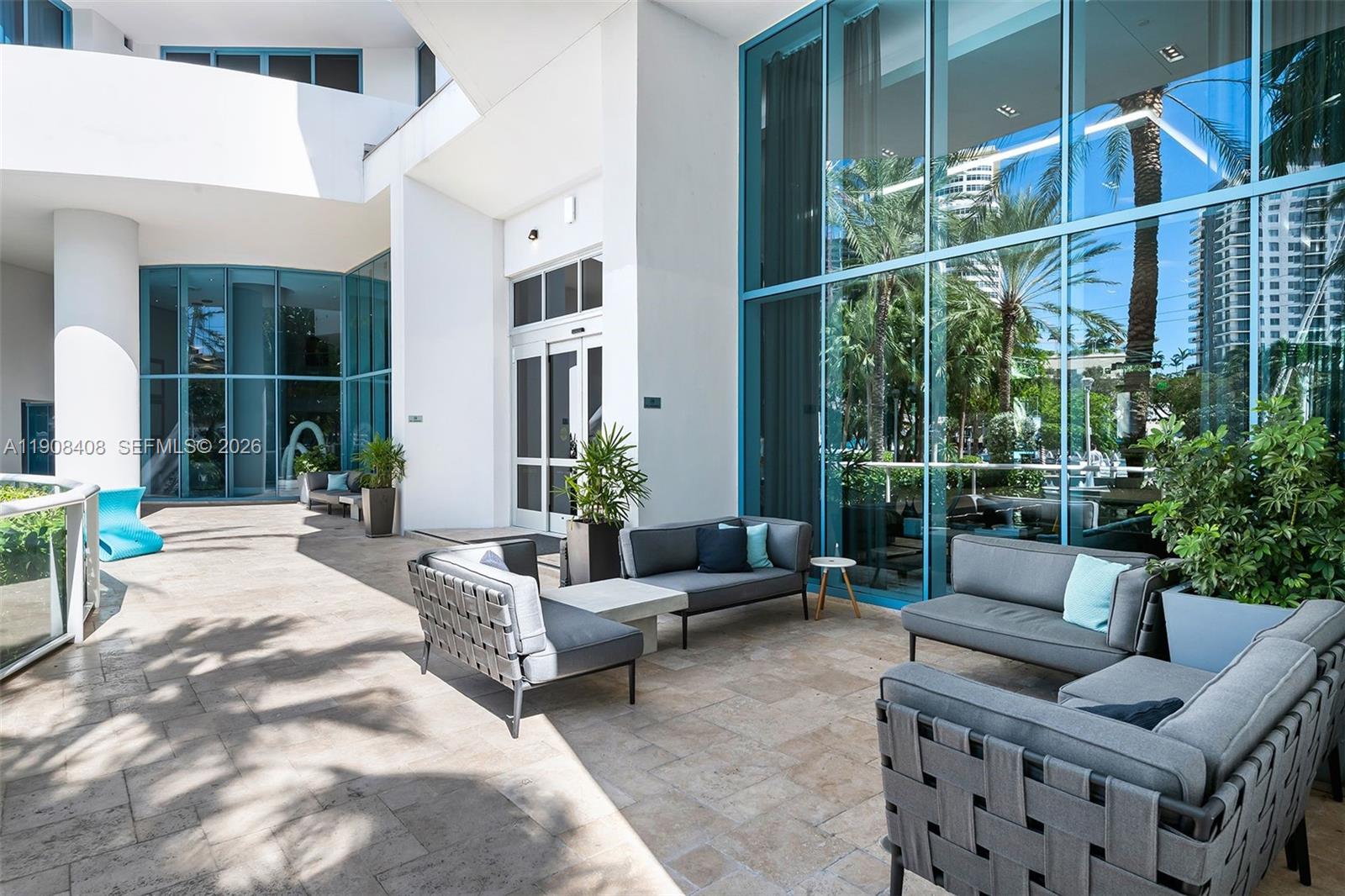 LAS OLAS RIVER HOUSE COND - Residential