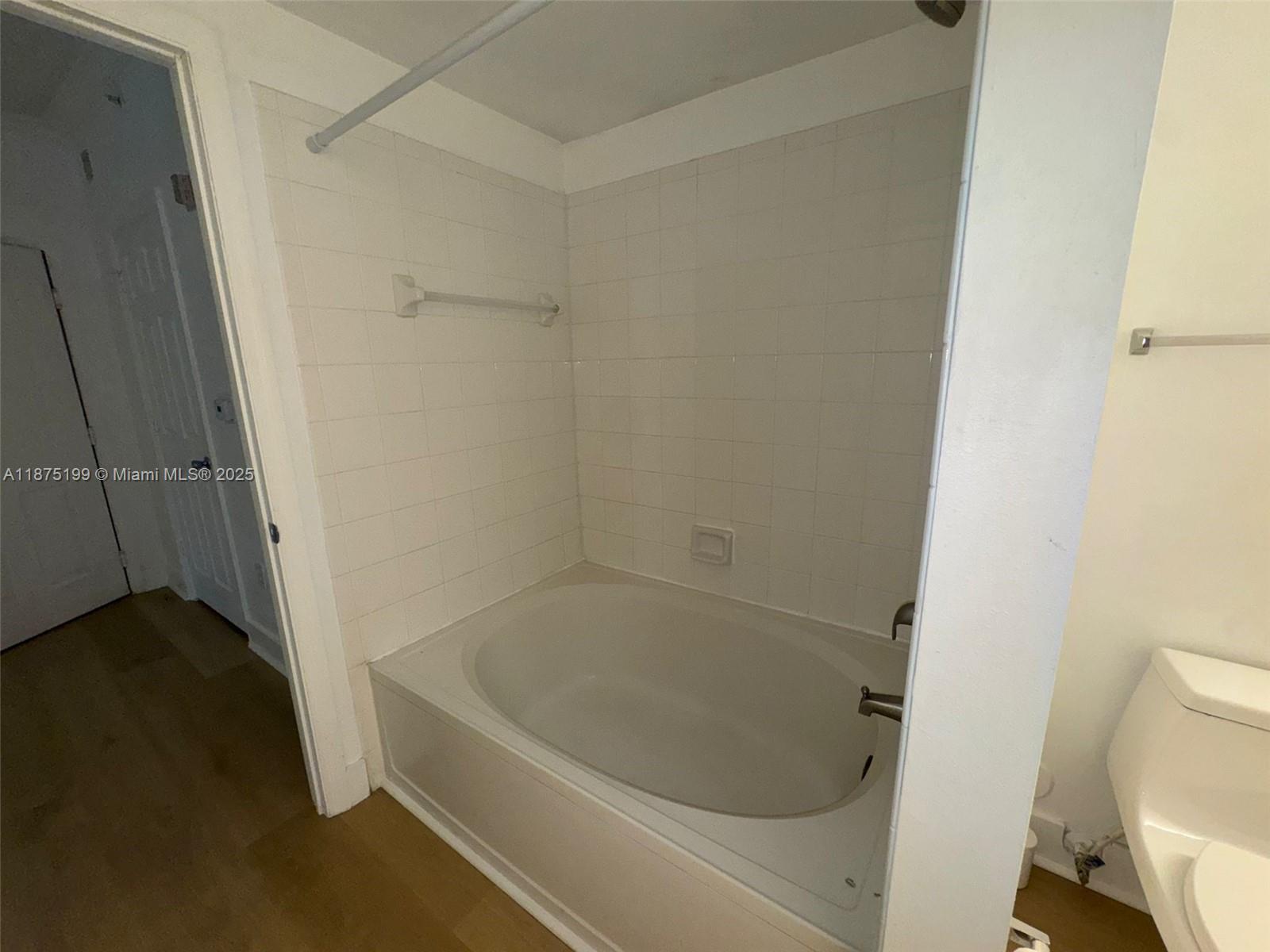 MARQUESA CONDO - Residential Lease