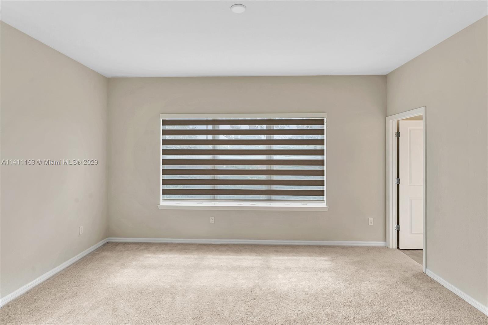 HILLCREST COUNTRY CLUB SO - Residential Lease