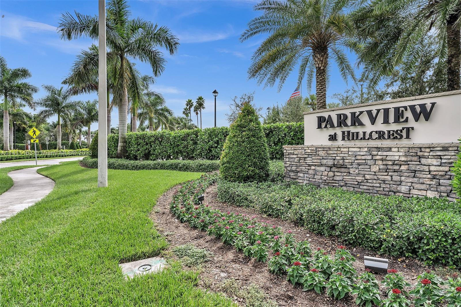 HILLCREST COUNTRY CLUB SO - Residential Lease