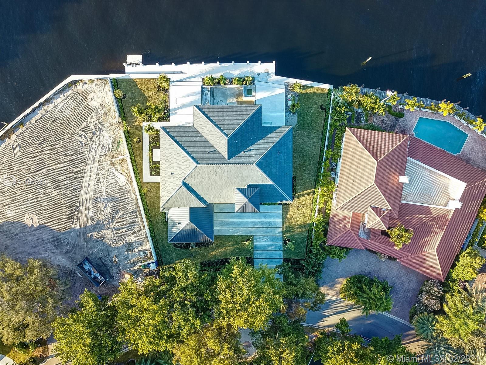BAY COLONY SEC OF THE LAN - Residential