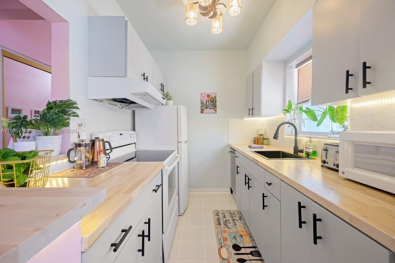 WINDWOOD SEAS CONDO - Residential