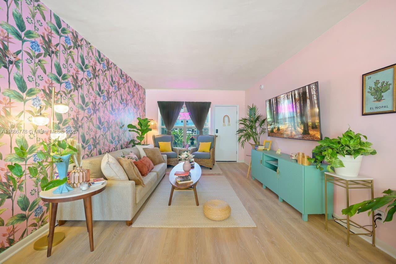 WINDWOOD SEAS CONDO - Residential