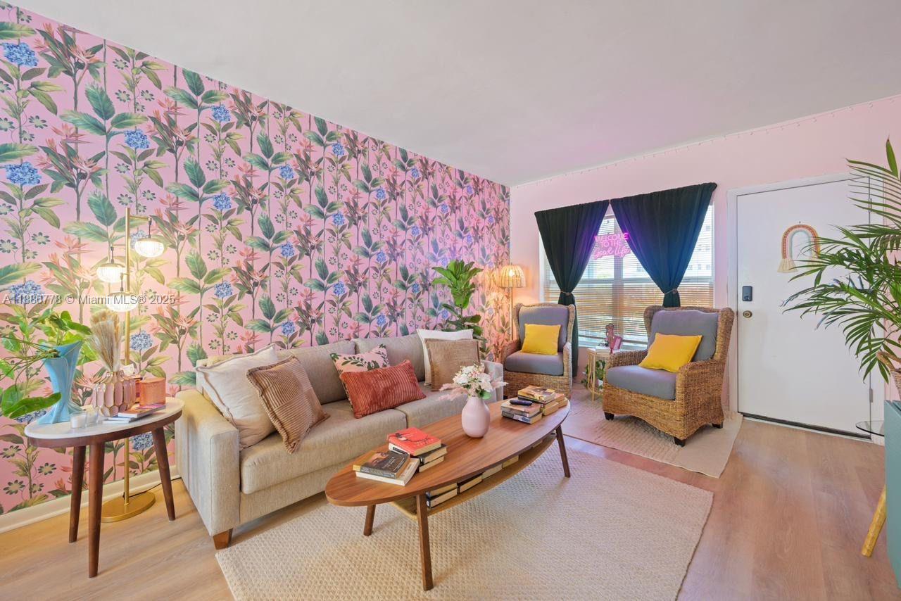 WINDWOOD SEAS CONDO - Residential