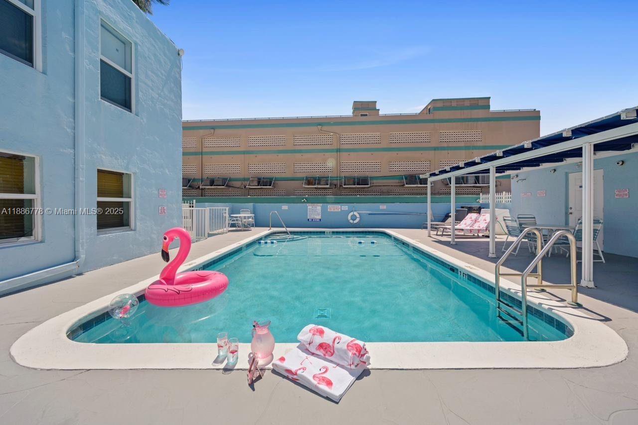 WINDWOOD SEAS CONDO - Residential