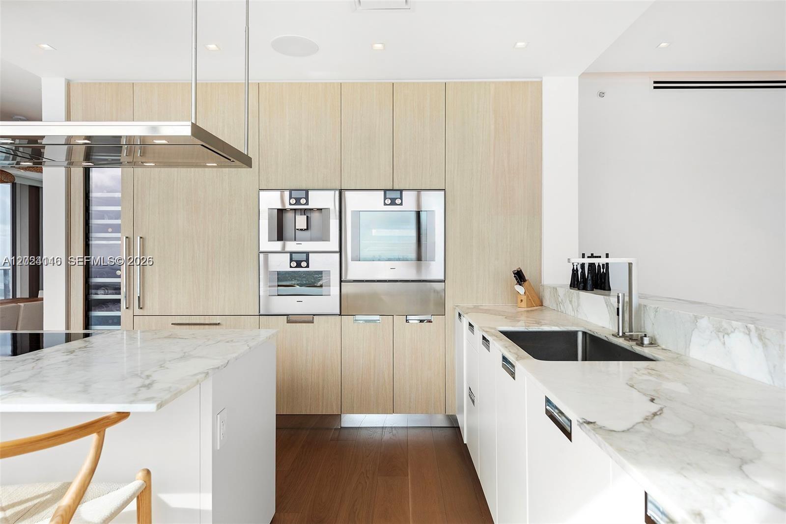 Ritz Carlton Residences - Residential Lease