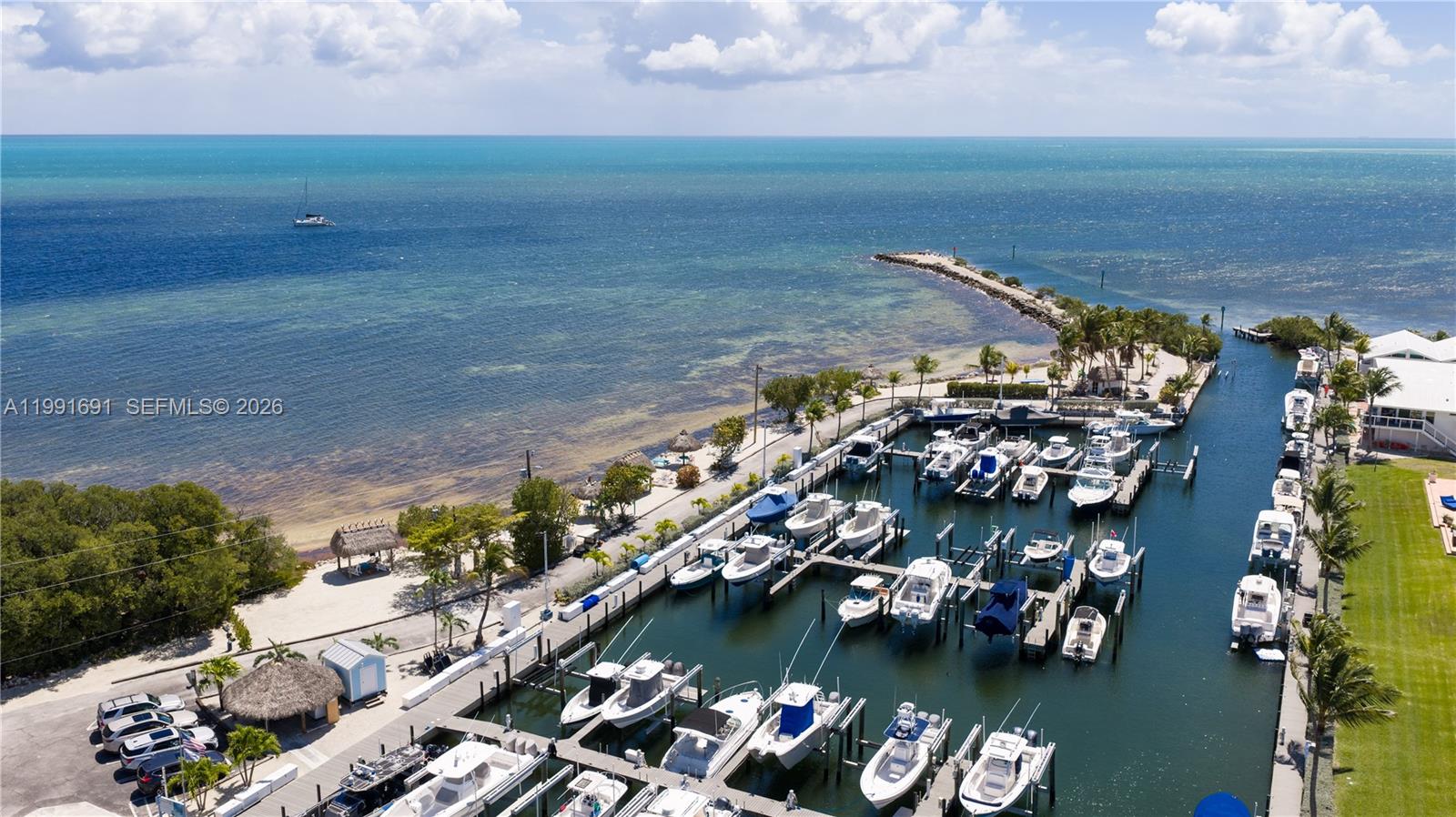 KAWAMA YACHT CLUB - Residential