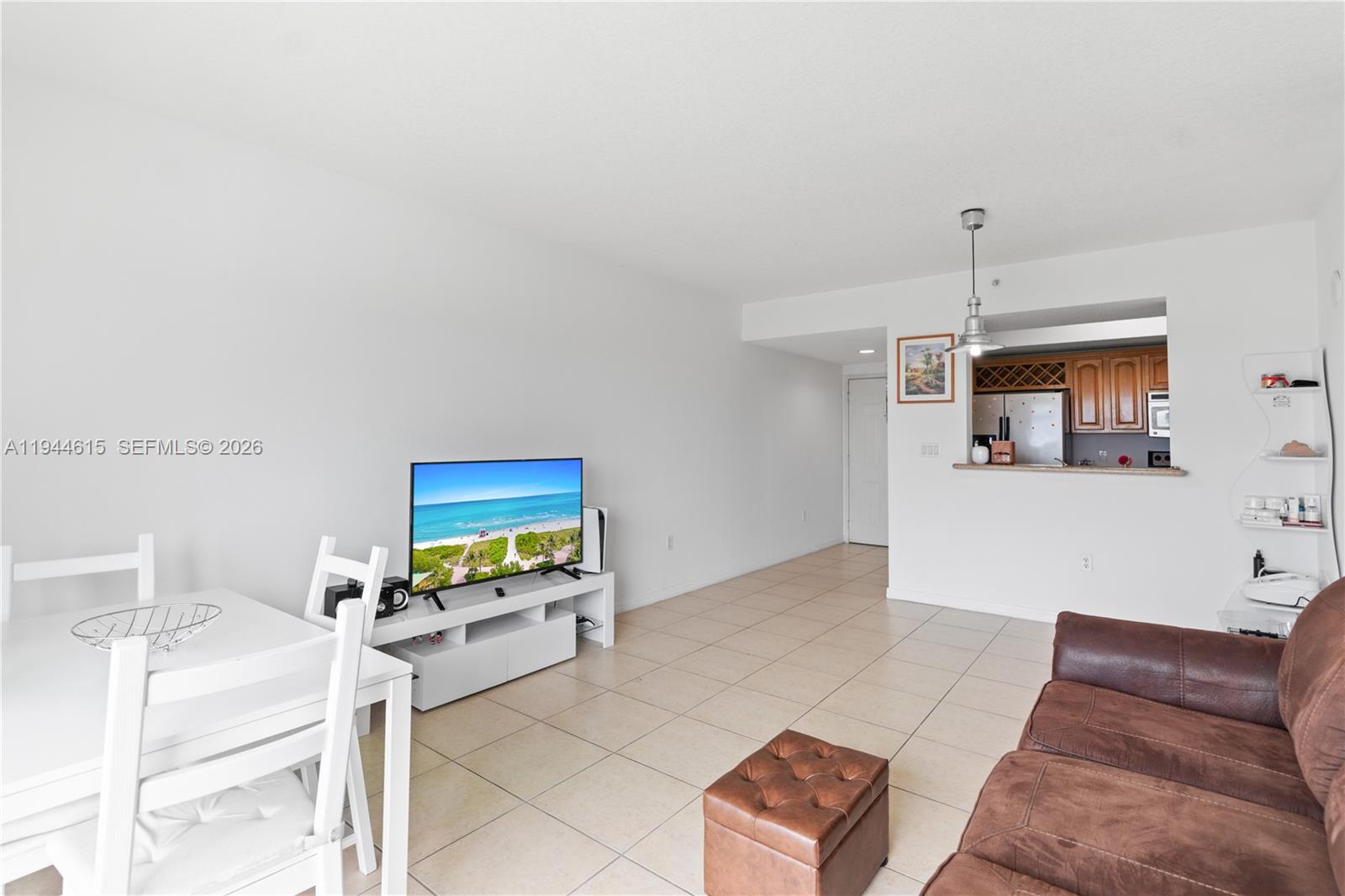 KEYSTONE PARK CONDO - Residential