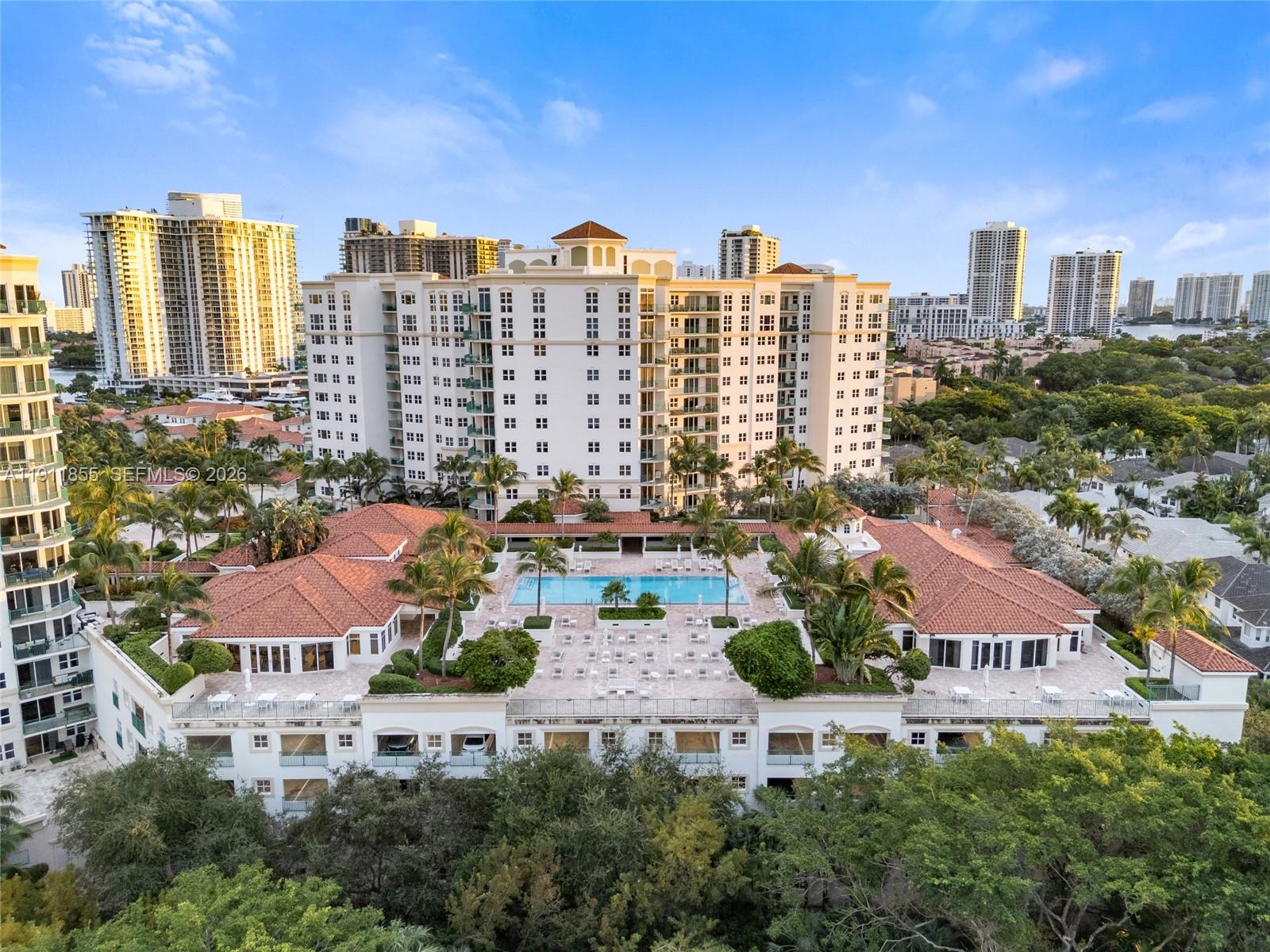 TURNBERRY VILLAGE SO TOWE - Residential