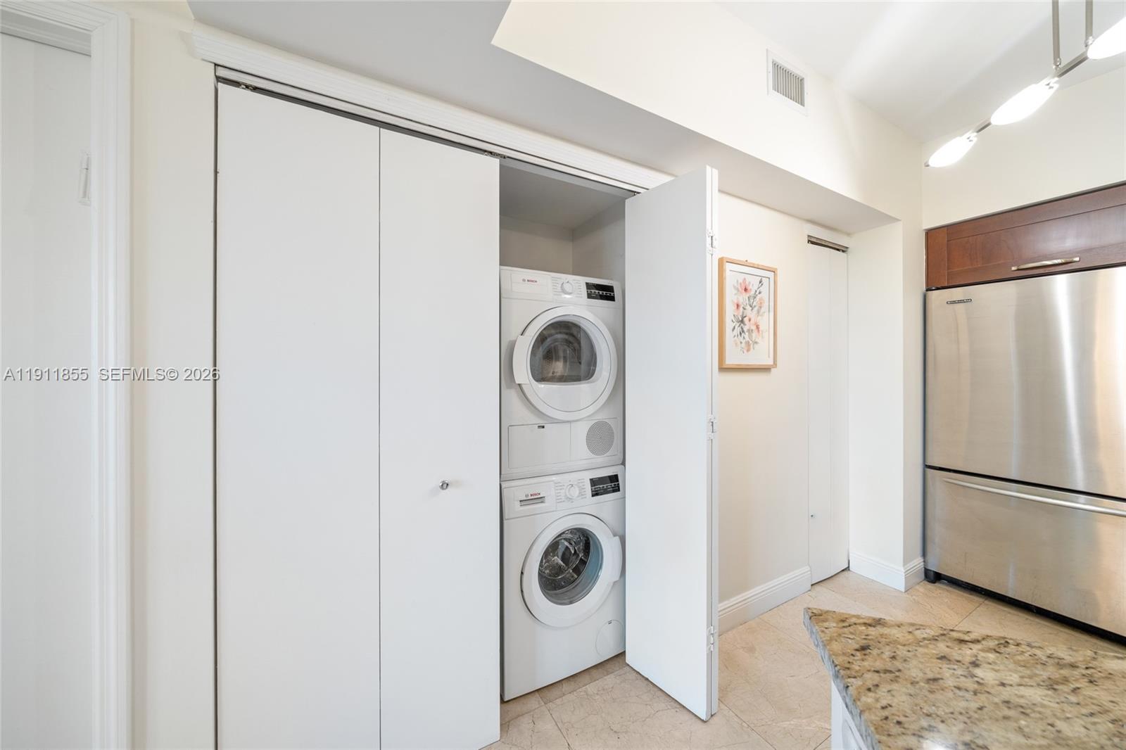 TURNBERRY VILLAGE SO TOWE - Residential