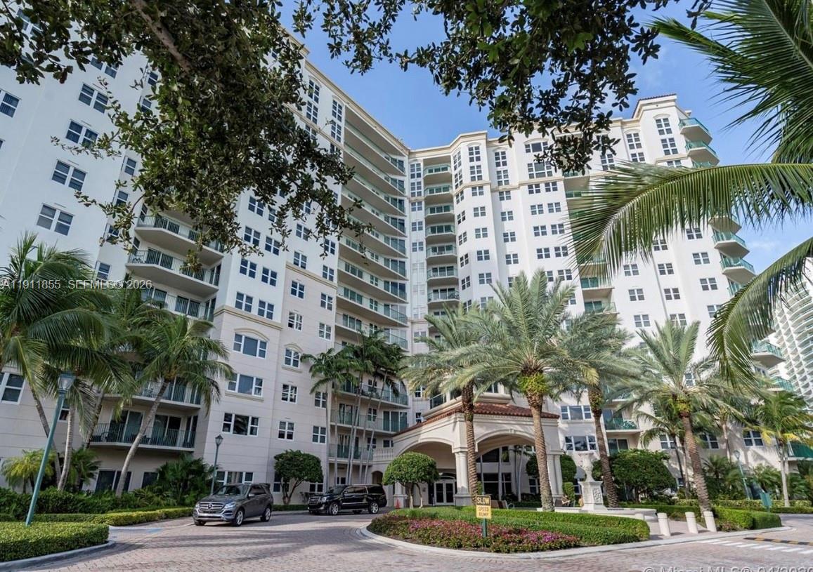 TURNBERRY VILLAGE SO TOWE - Residential