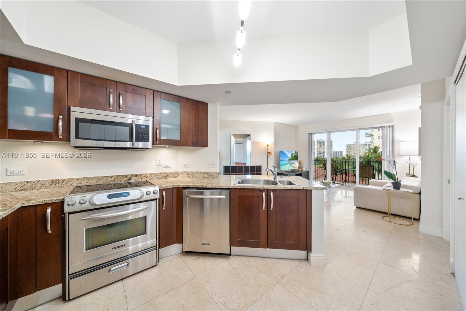 TURNBERRY VILLAGE SO TOWE - Residential