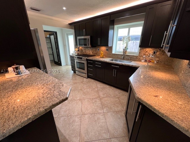 CORAL PARK ESTATES SEC 4 - Residential Lease