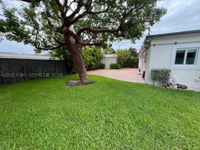 CORAL PARK ESTATES SEC 4 - Residential Lease