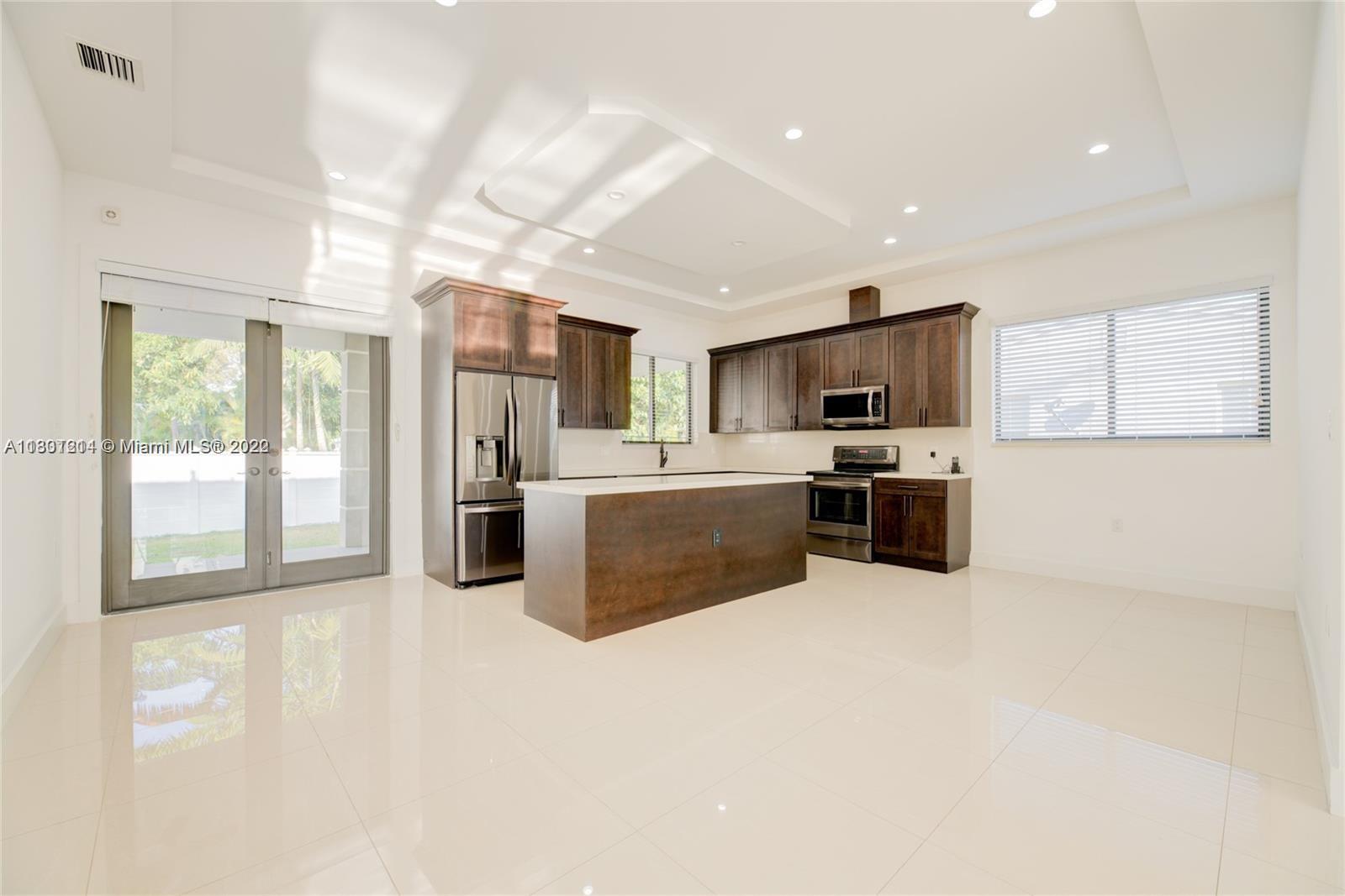 CORAL GATE SEC D - Residential Lease
