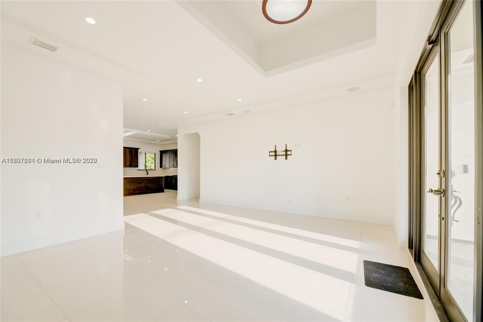 CORAL GATE SEC D - Residential Lease
