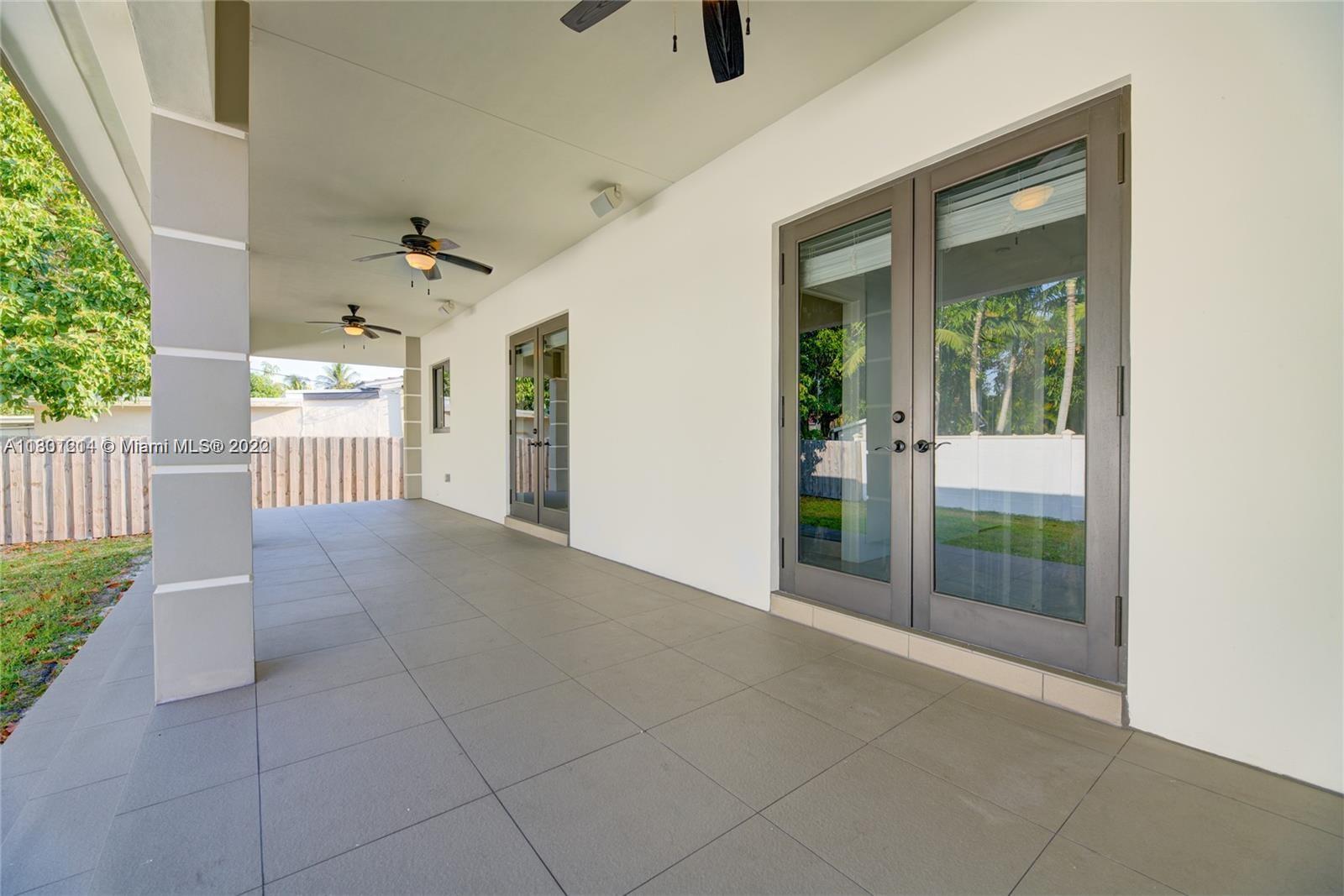 CORAL GATE SEC D - Residential Lease