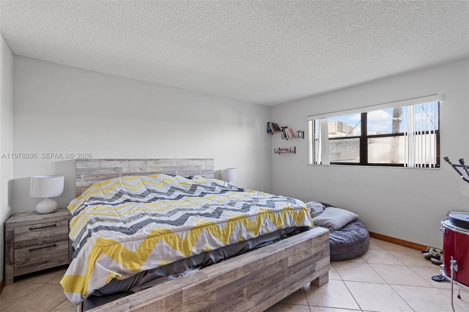 PARKVIEW PLAZA CONDO - Residential