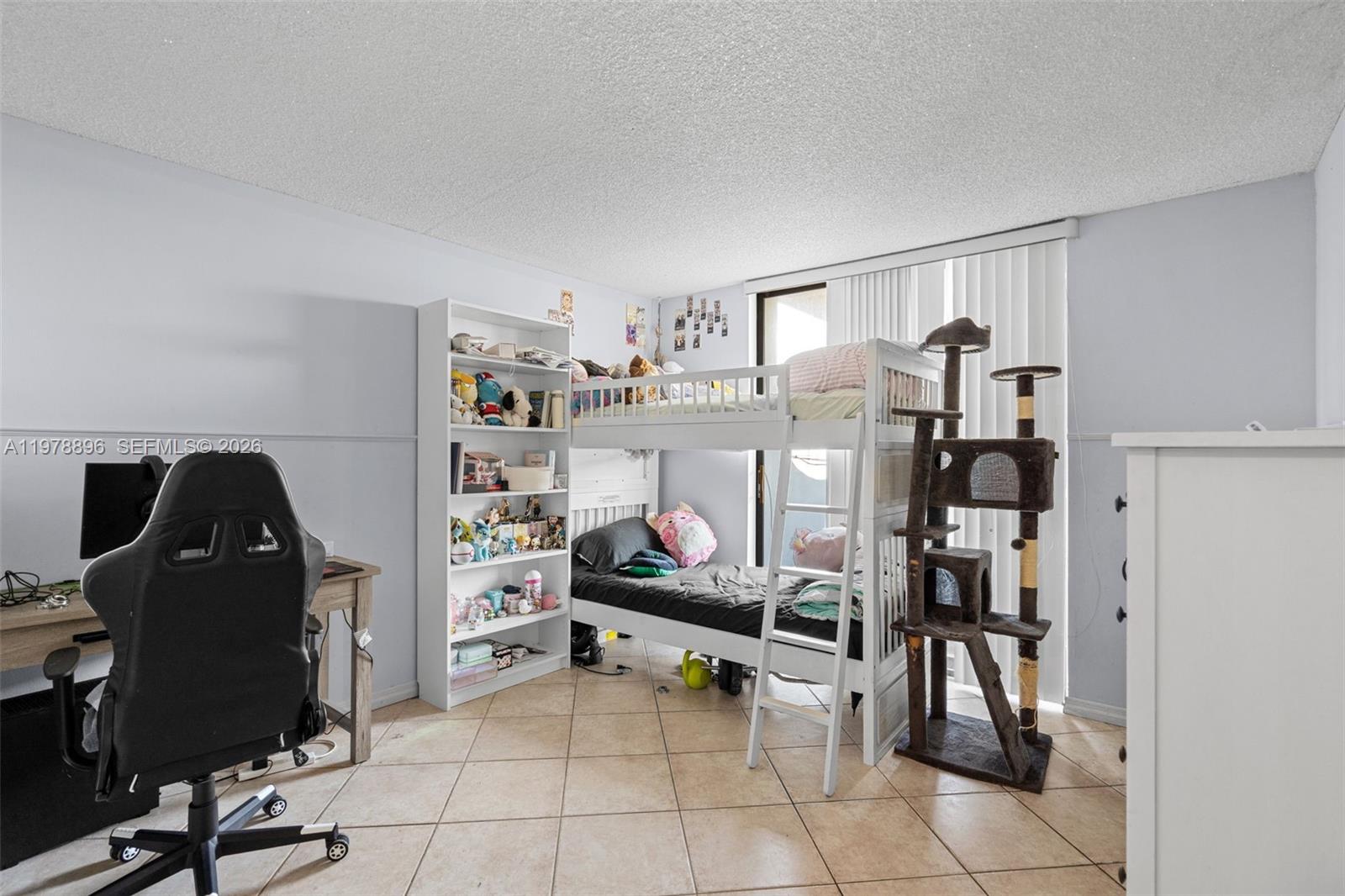 PARKVIEW PLAZA CONDO - Residential