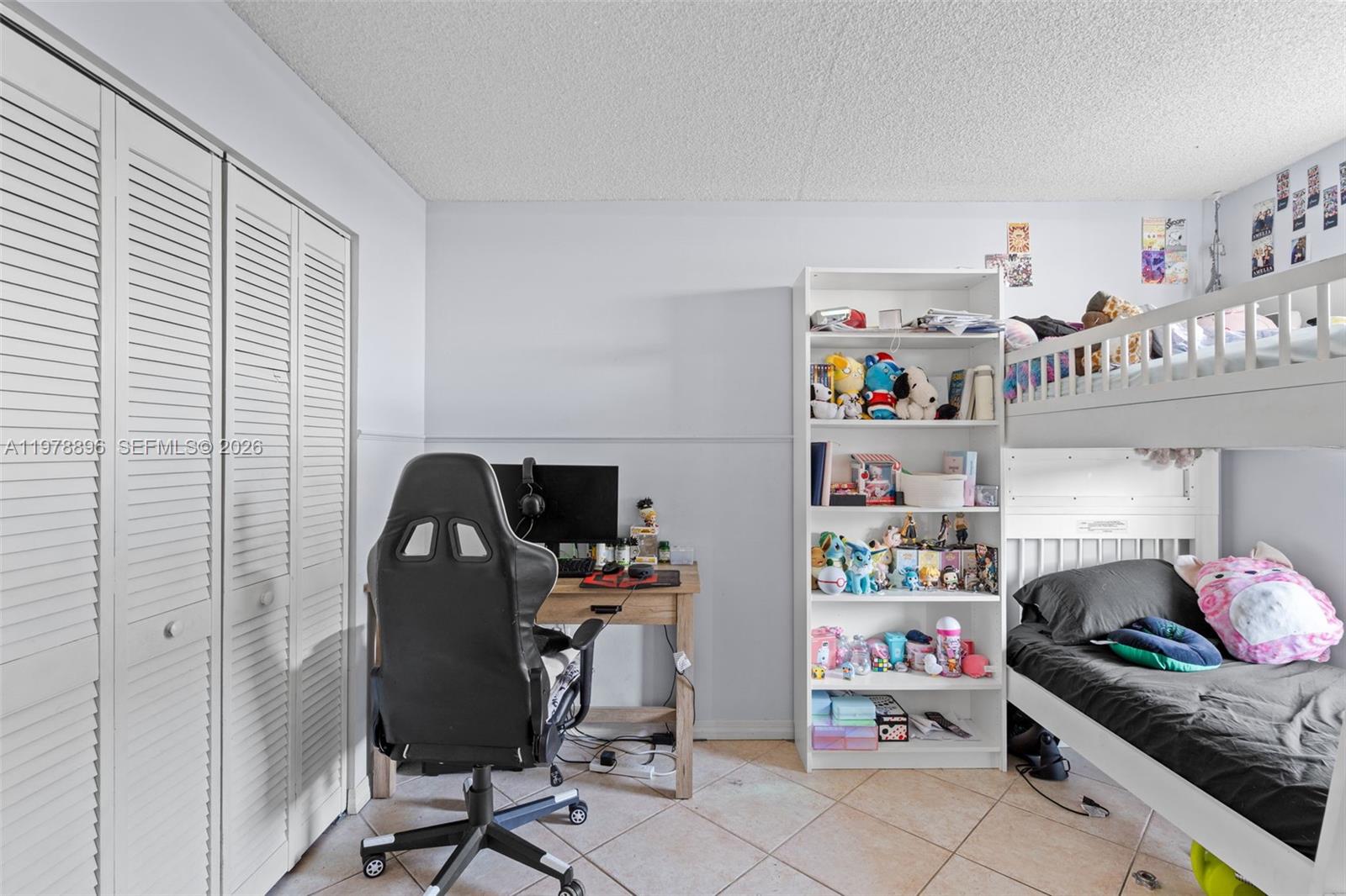 PARKVIEW PLAZA CONDO - Residential