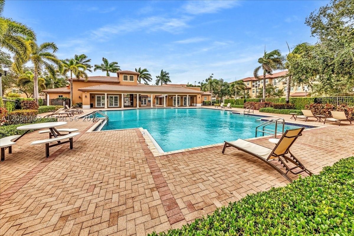 COBBLESTONE II - Residential Lease
