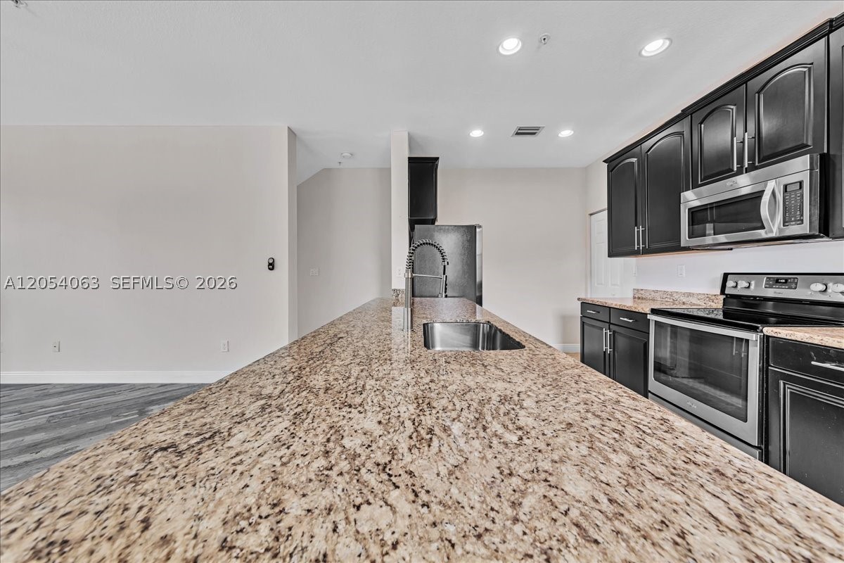 COBBLESTONE II - Residential Lease
