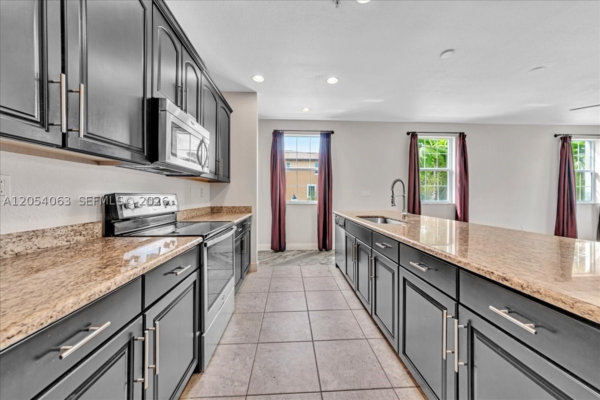 COBBLESTONE II - Residential Lease