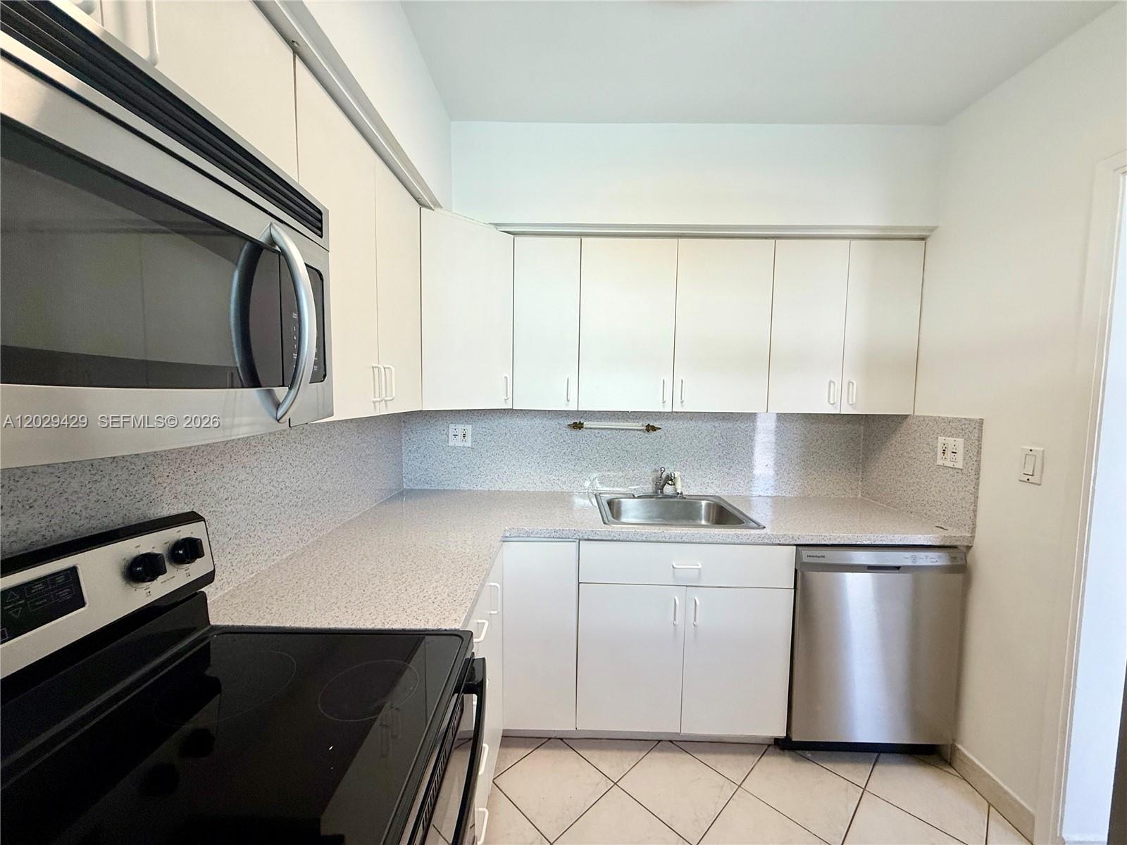 BROWNSTONE CO-OP APTS INC - Residential Lease