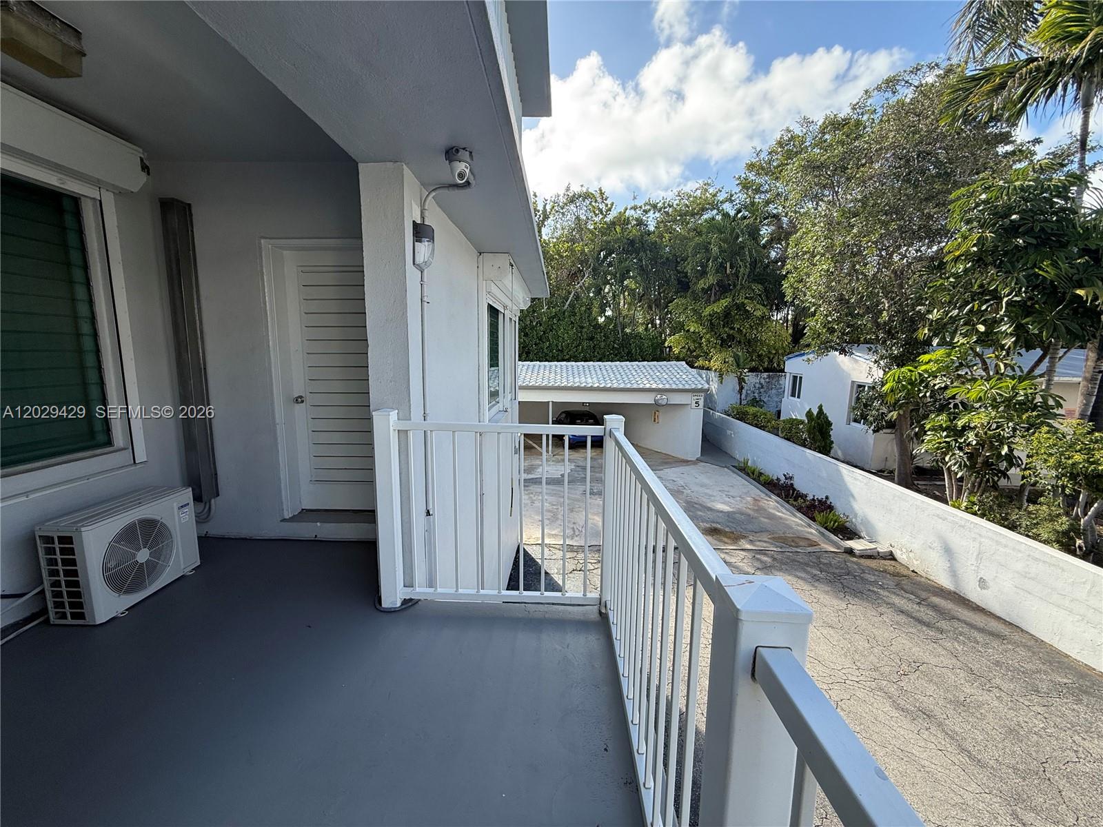 BROWNSTONE CO-OP APTS INC - Residential Lease