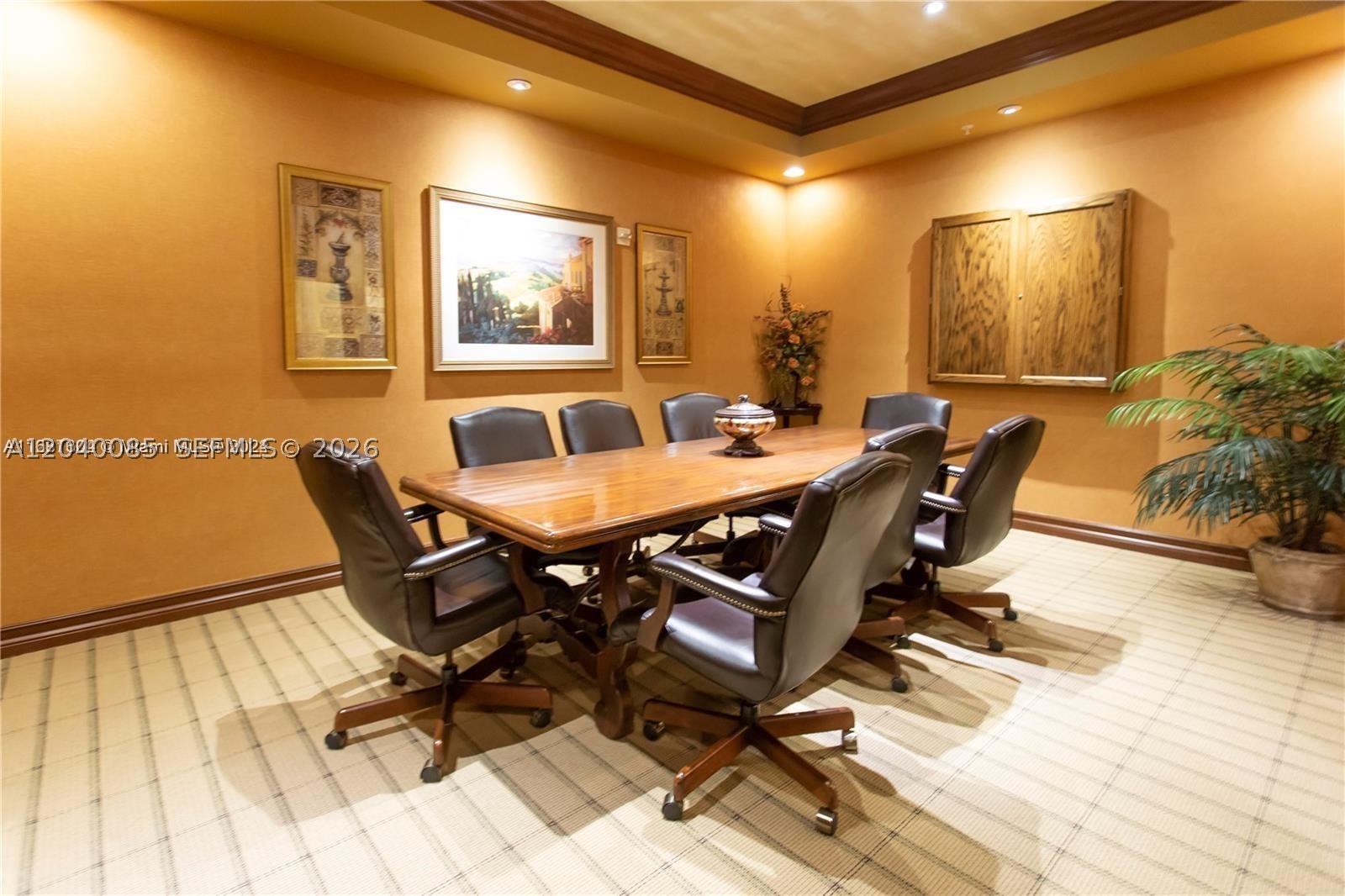 PUERTA DE PALMAS CONDO - Residential