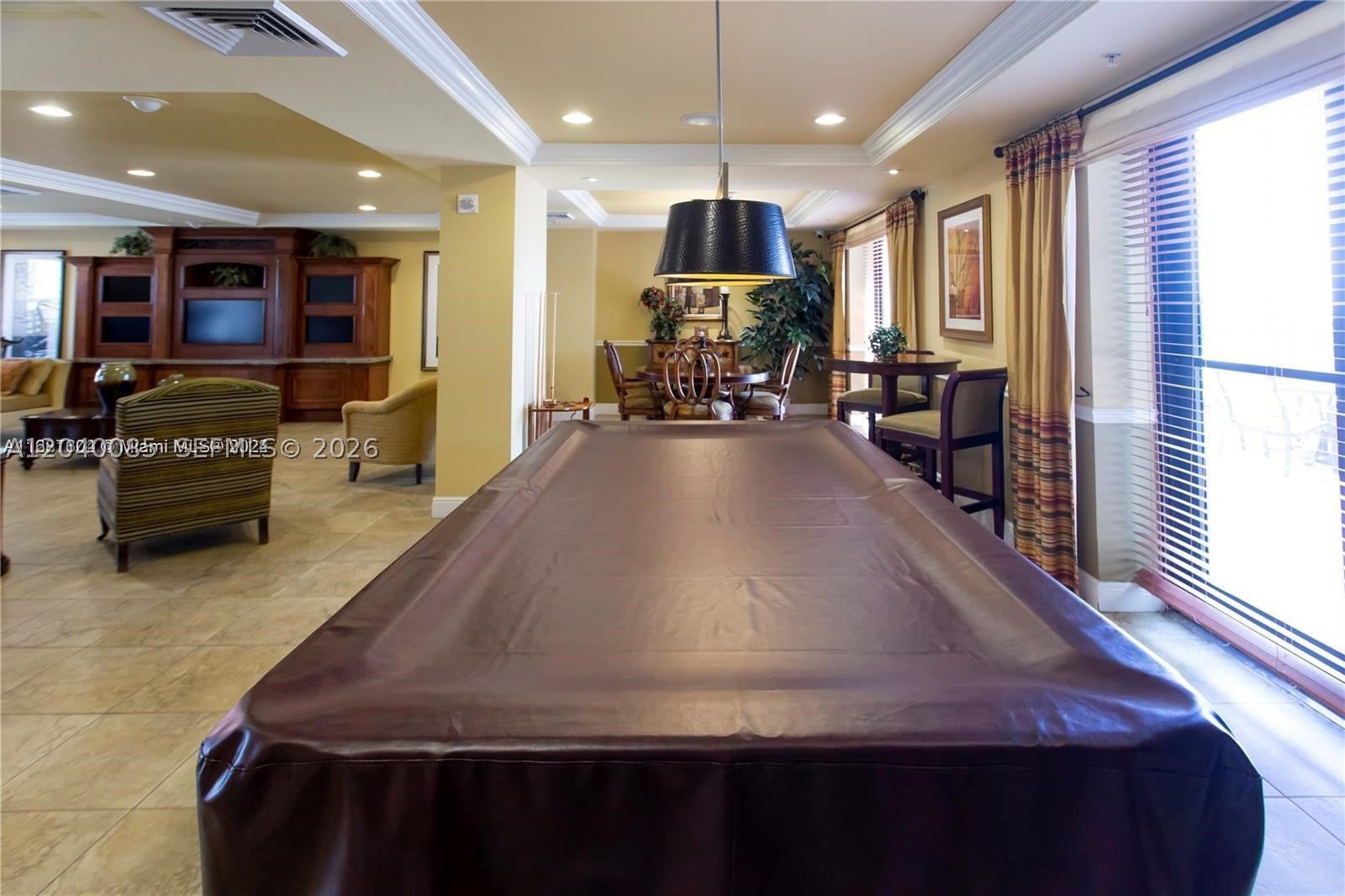 PUERTA DE PALMAS CONDO - Residential