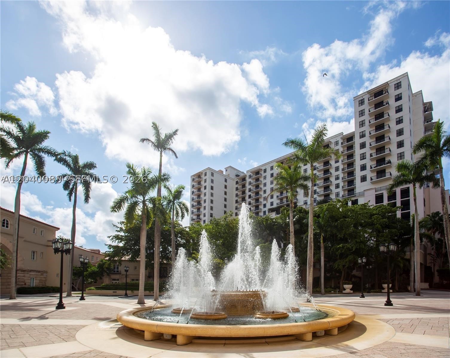 PUERTA DE PALMAS CONDO - Residential