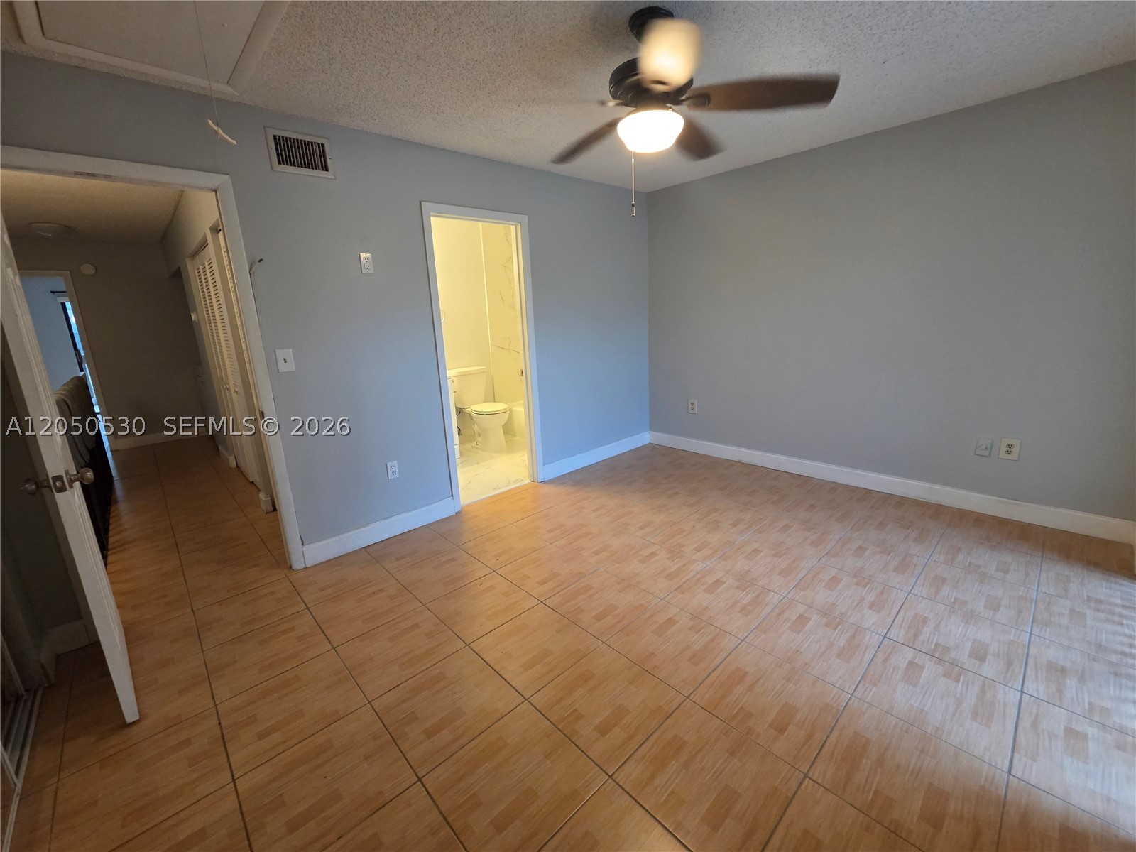 VILLAS OF AMBERWOOD CONDO - Residential Lease