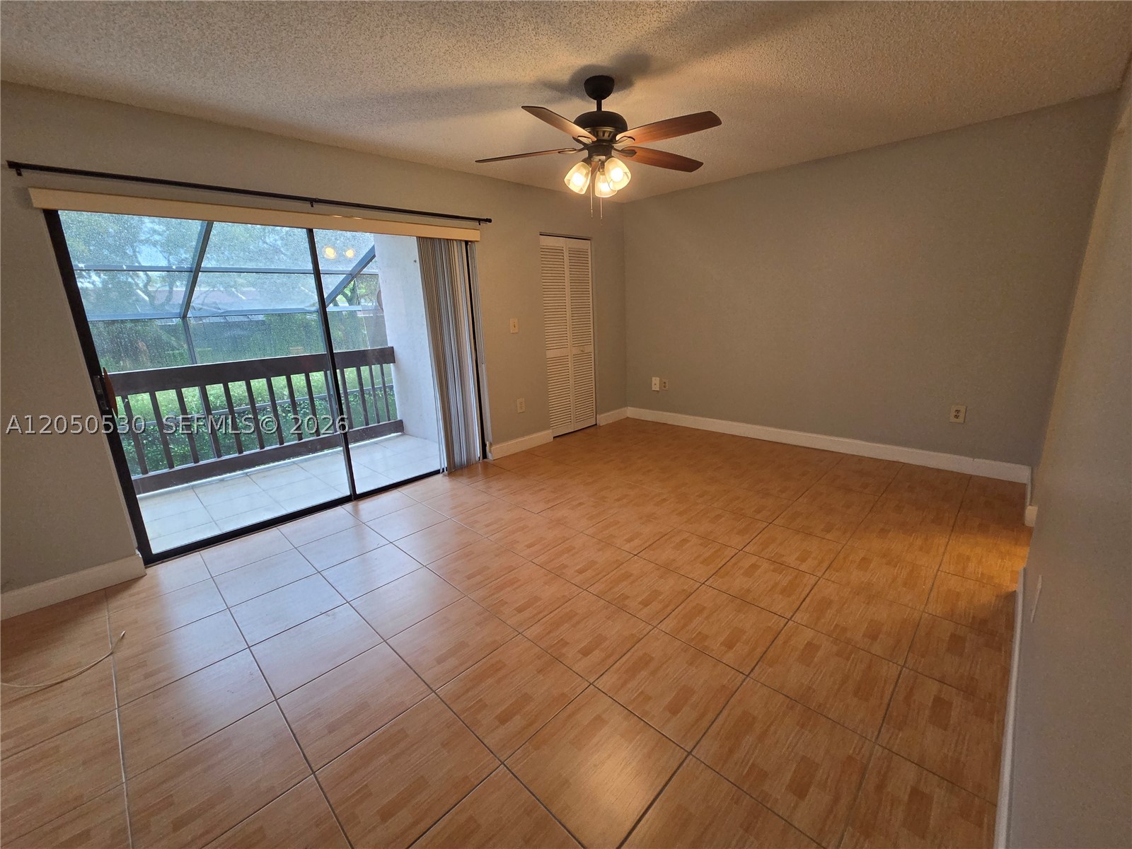 VILLAS OF AMBERWOOD CONDO - Residential Lease