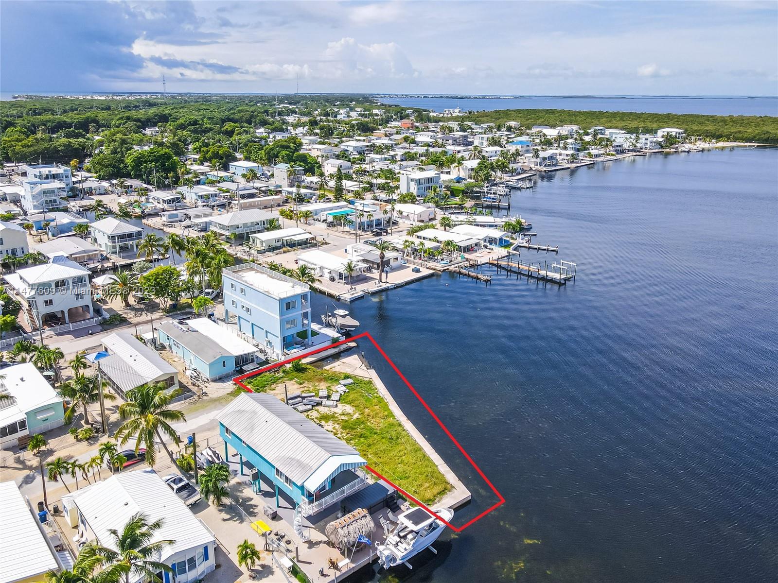 KEY LARGO TRAILER VILLAGE - Land